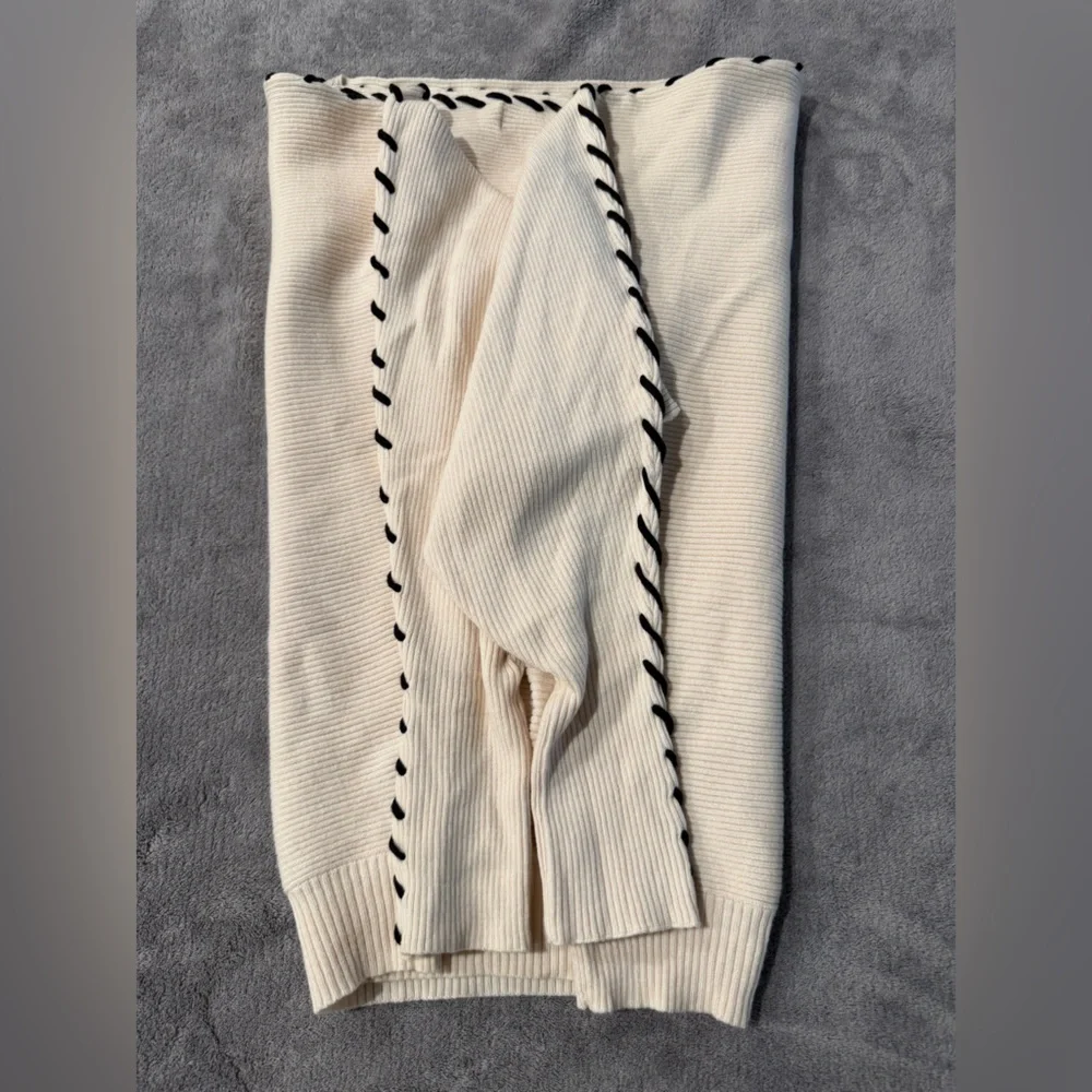 Philosophy Cream Off-Shoulder Sweater with Black Whipstitch. Gently Used